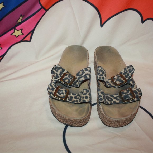 Leopard Double Buckle Slide Sandals 🌵8 - Picture 4 of 7